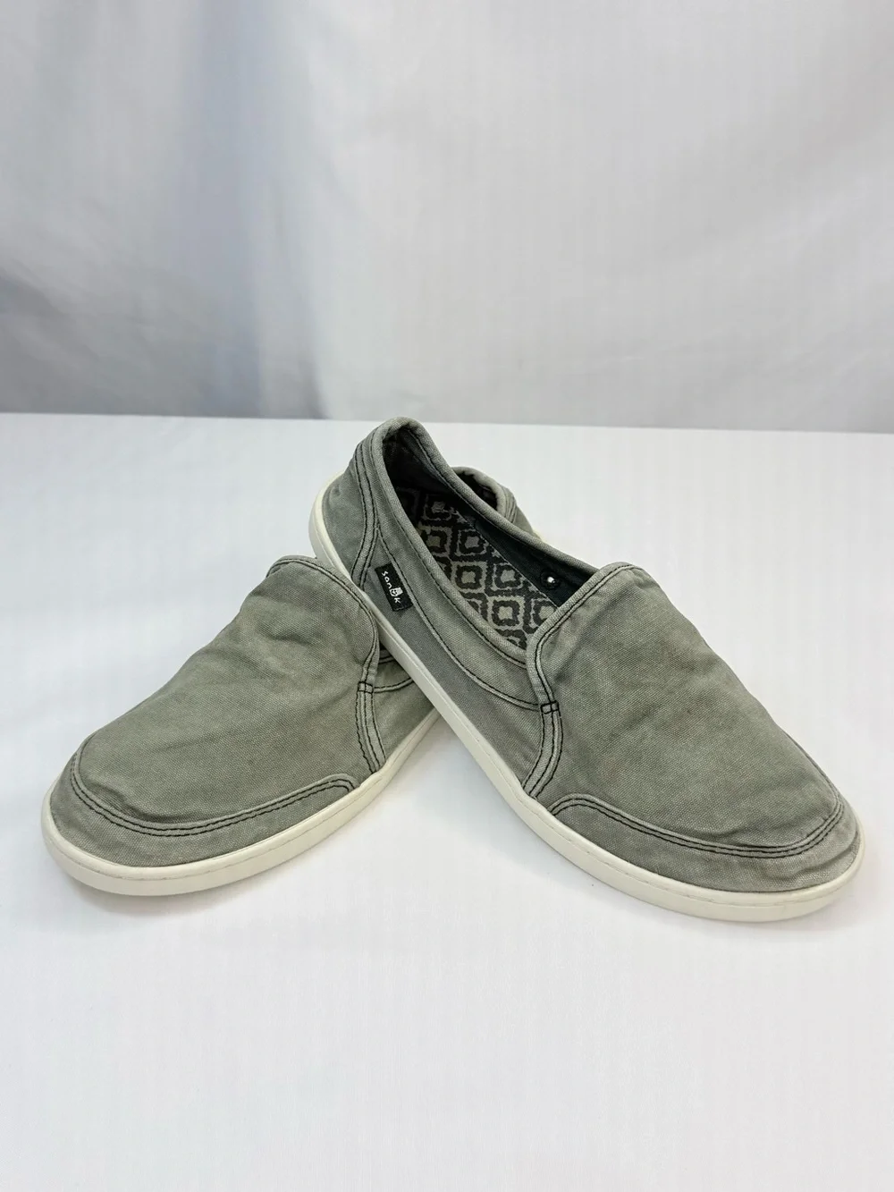 Sanuk Pair O Dice slip-on sneakers Women's Size 6 Slip-On Olive Green VGUC